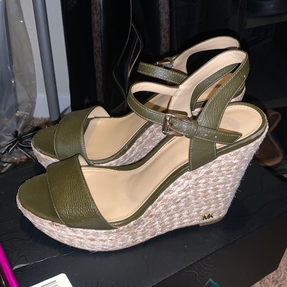 Michael Kors Wedges - Picture 4 of 7